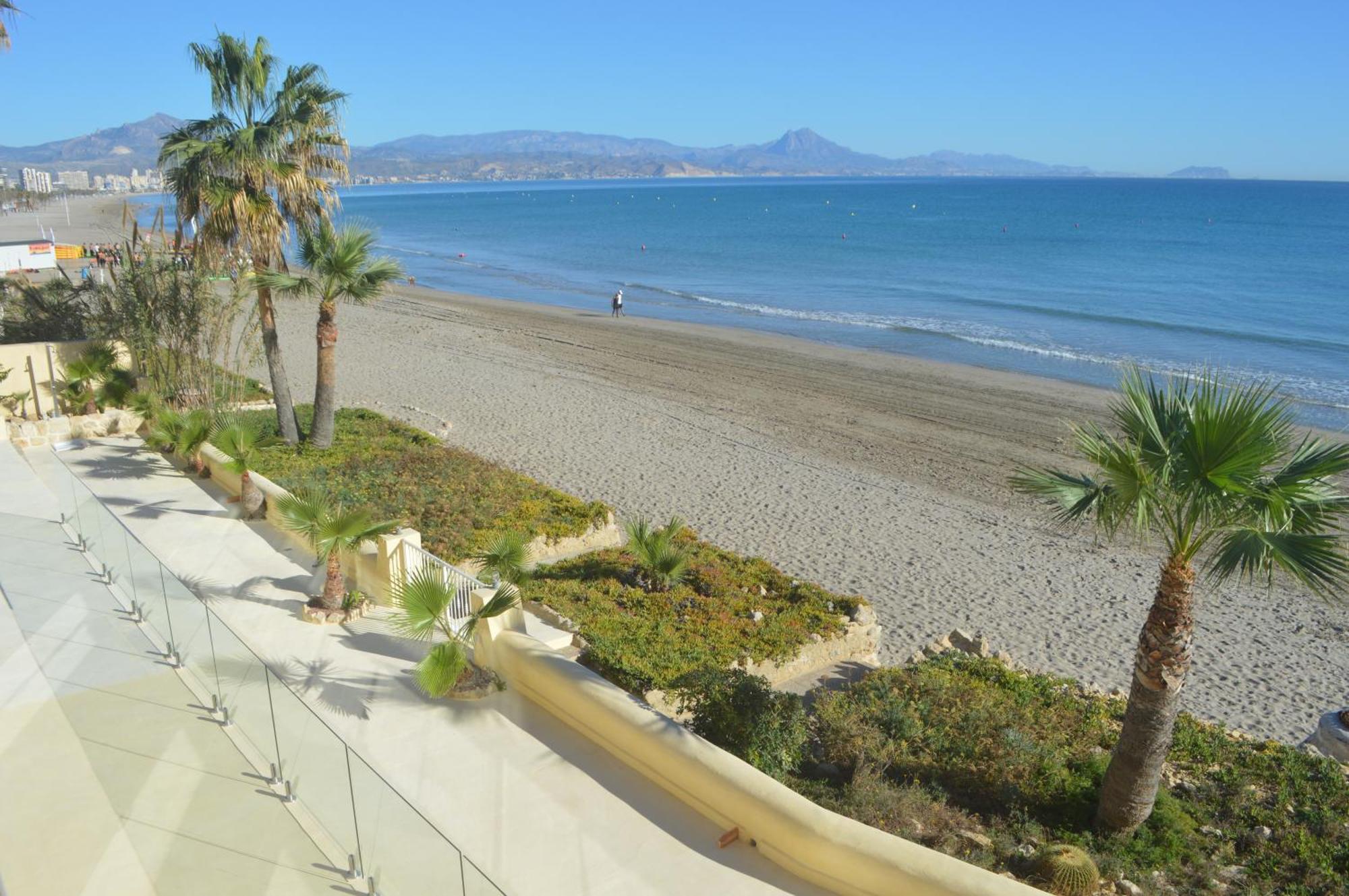 Excepcional Apartamento Amanecer Al Borde De Playa Y Mar, En Chalet Roquetes Alicante Eksteriør bilde